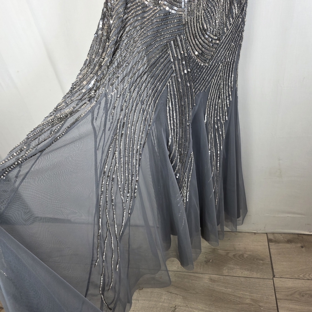 Adrianna Papell Art Deco Sequin Gown Silver Grey Prom Formal Size 16 - Picture 4 of 14